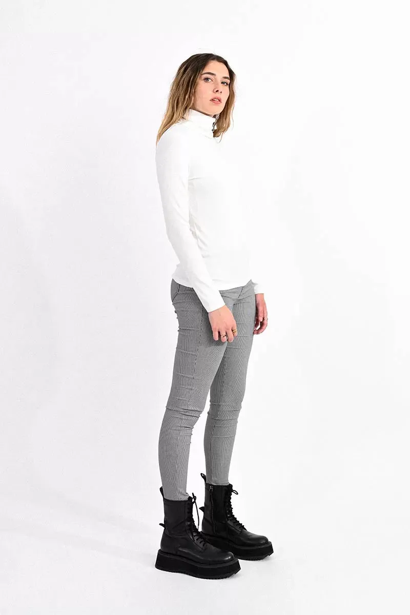 DIANA TURTLENECK - WHITE